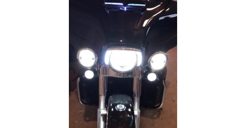 Okrągła ramka osłony reflektora LED z żółtym kierunkowskazem Harley Davidson Touring 2014 Up